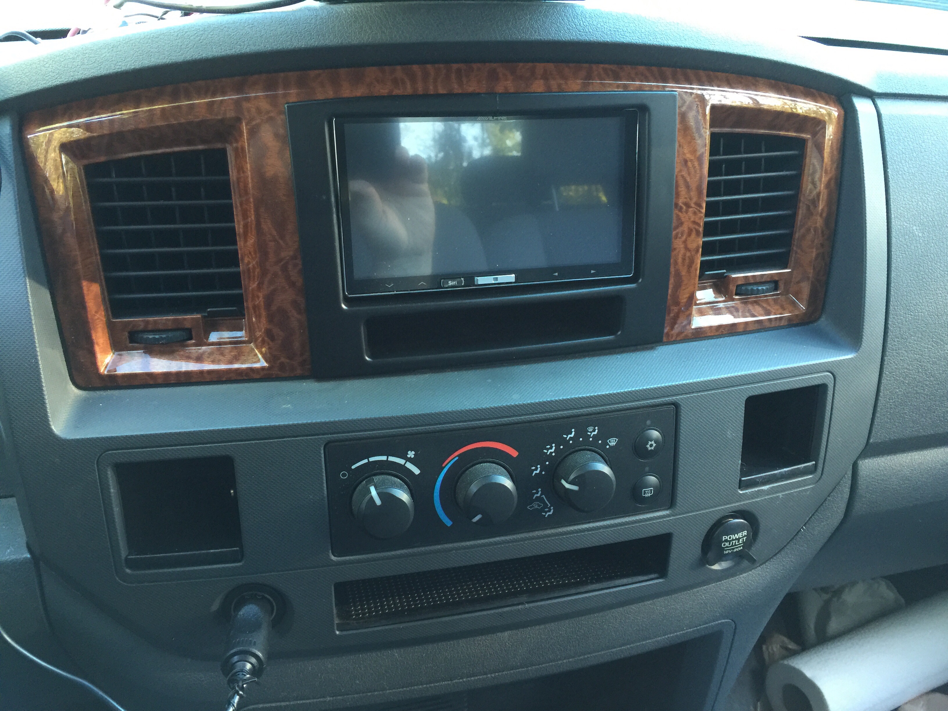 2005 dodge ram 2500 stereo upgrade